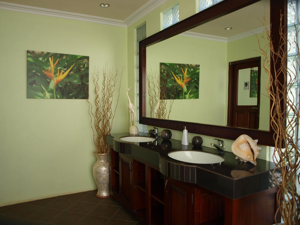 The Gecho Inn Town Jepara Exterior foto